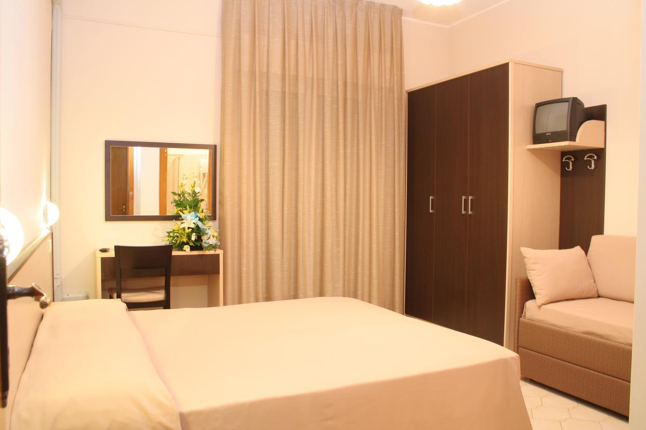 Hotel Corallo Pineto Exterior photo